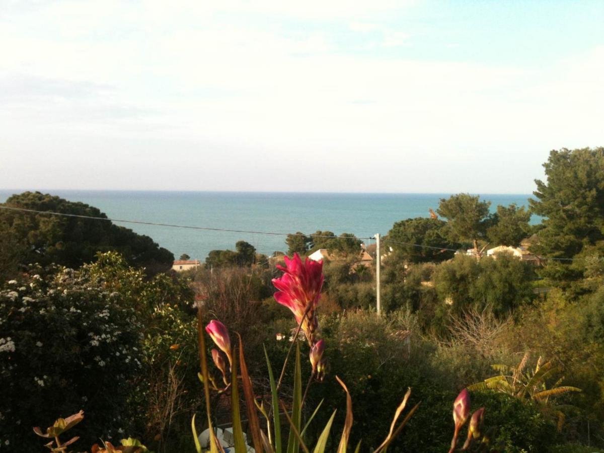Stanza In Villa Con Giardino Vista Mare Чефалу Экстерьер фото