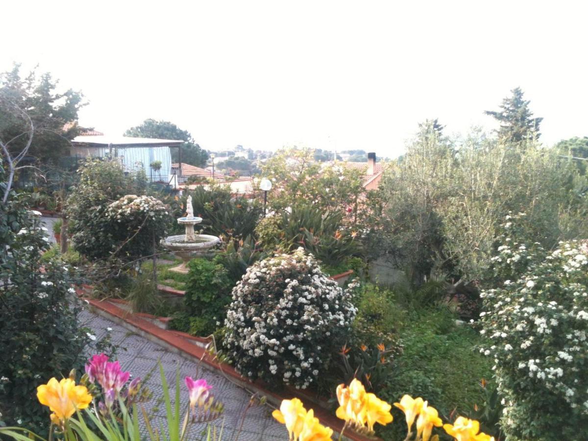 Stanza In Villa Con Giardino Vista Mare Чефалу Экстерьер фото