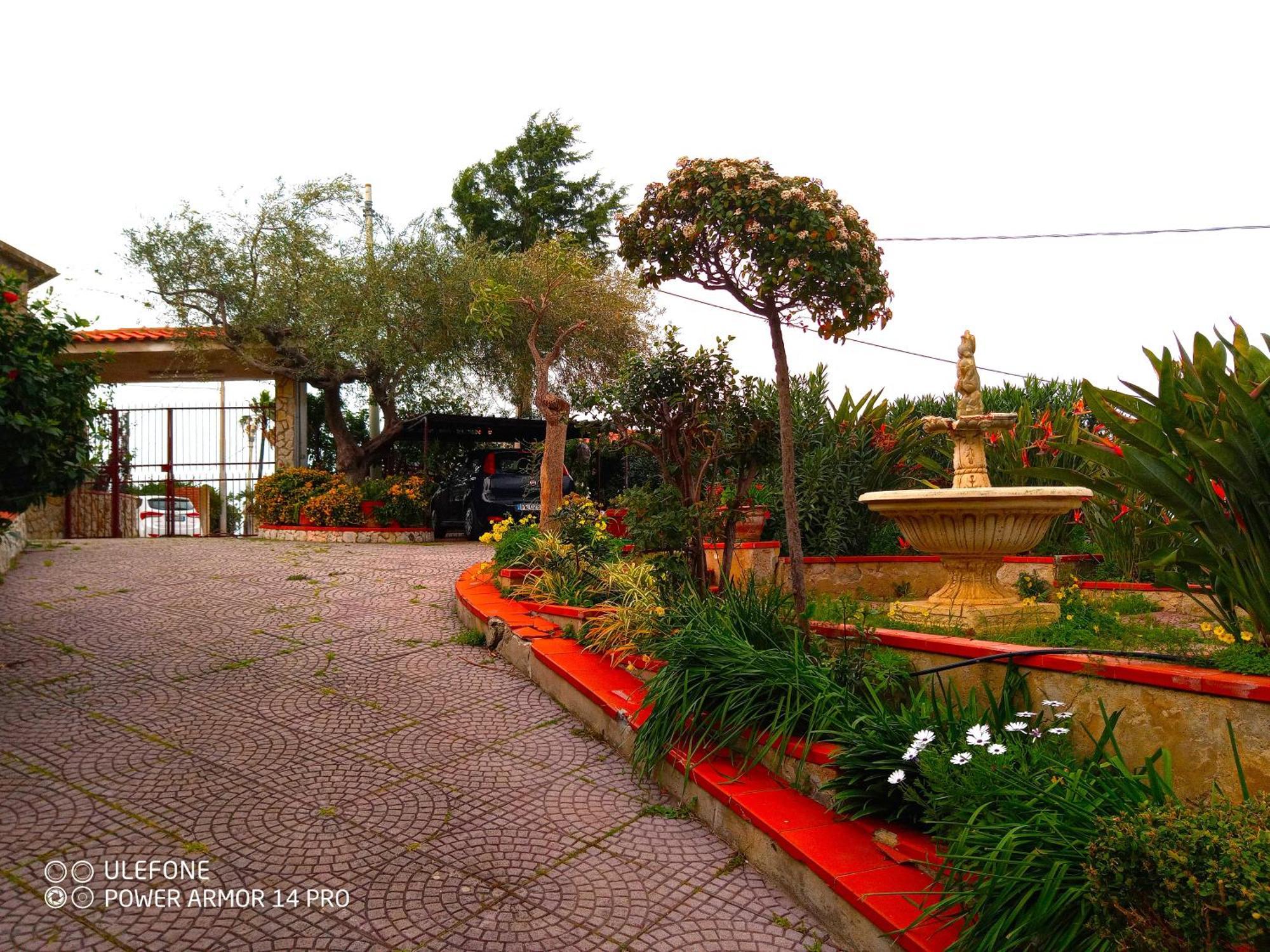 Stanza In Villa Con Giardino Vista Mare Чефалу Экстерьер фото