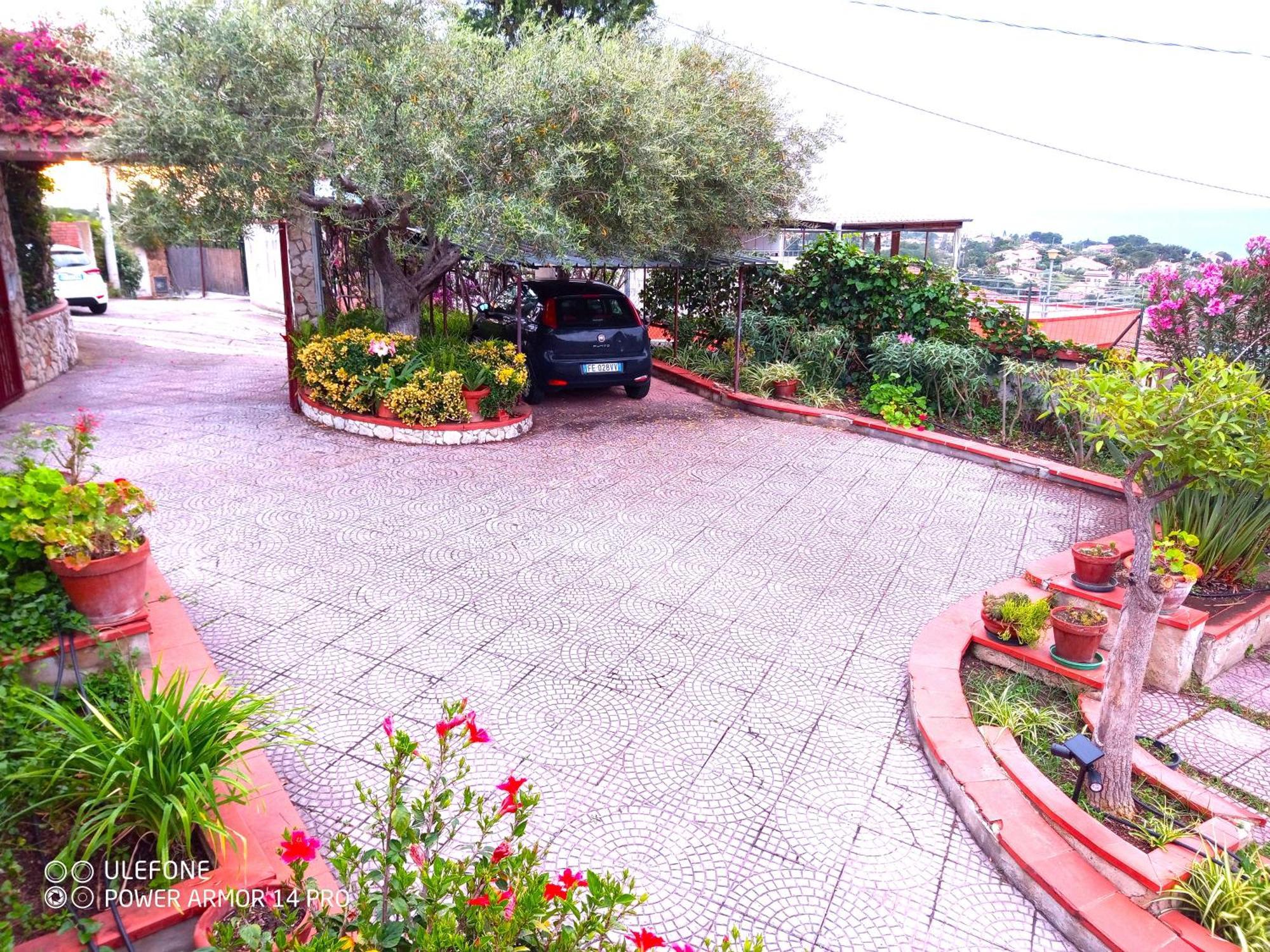 Stanza In Villa Con Giardino Vista Mare Чефалу Экстерьер фото