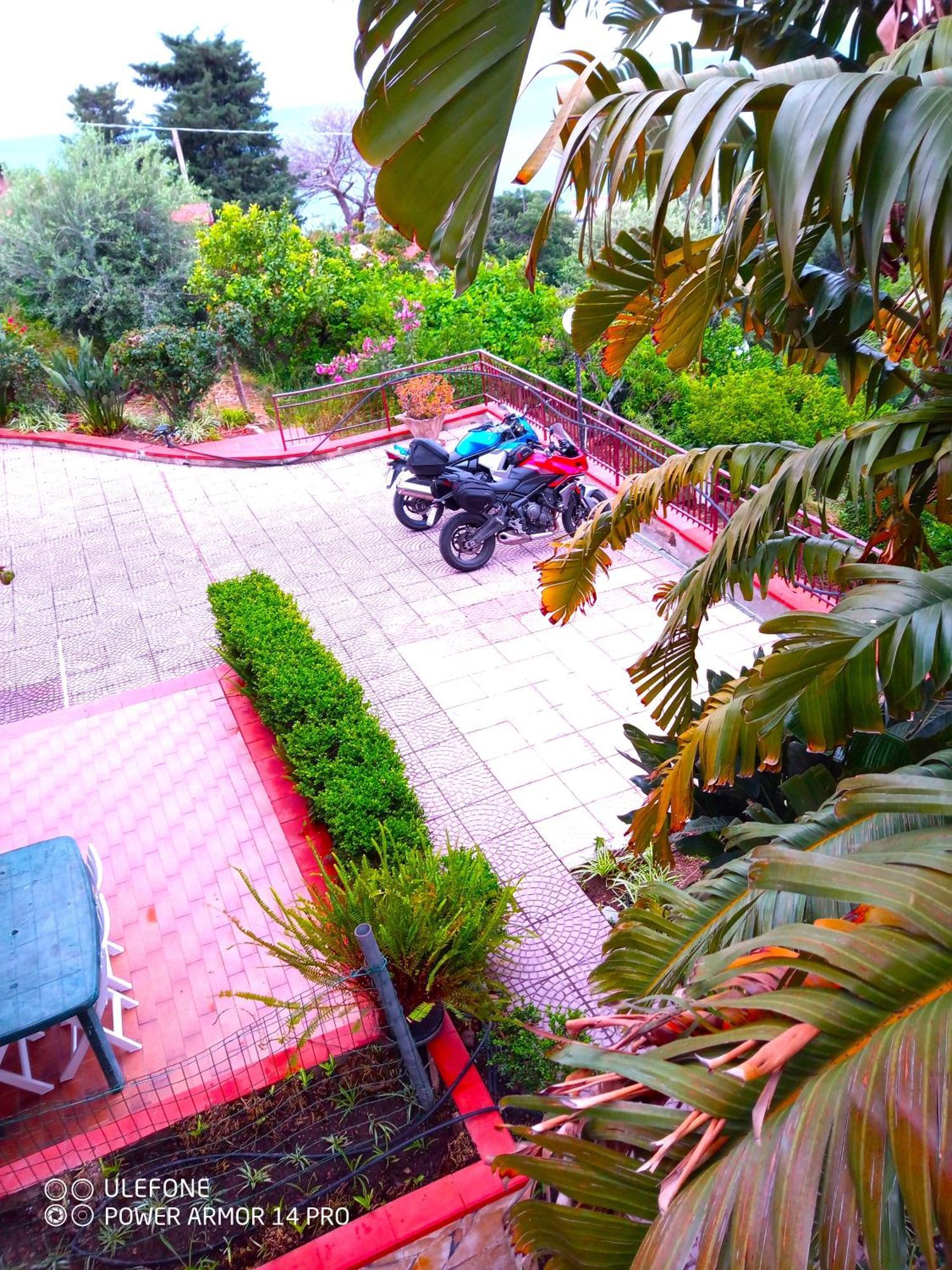 Stanza In Villa Con Giardino Vista Mare Чефалу Экстерьер фото