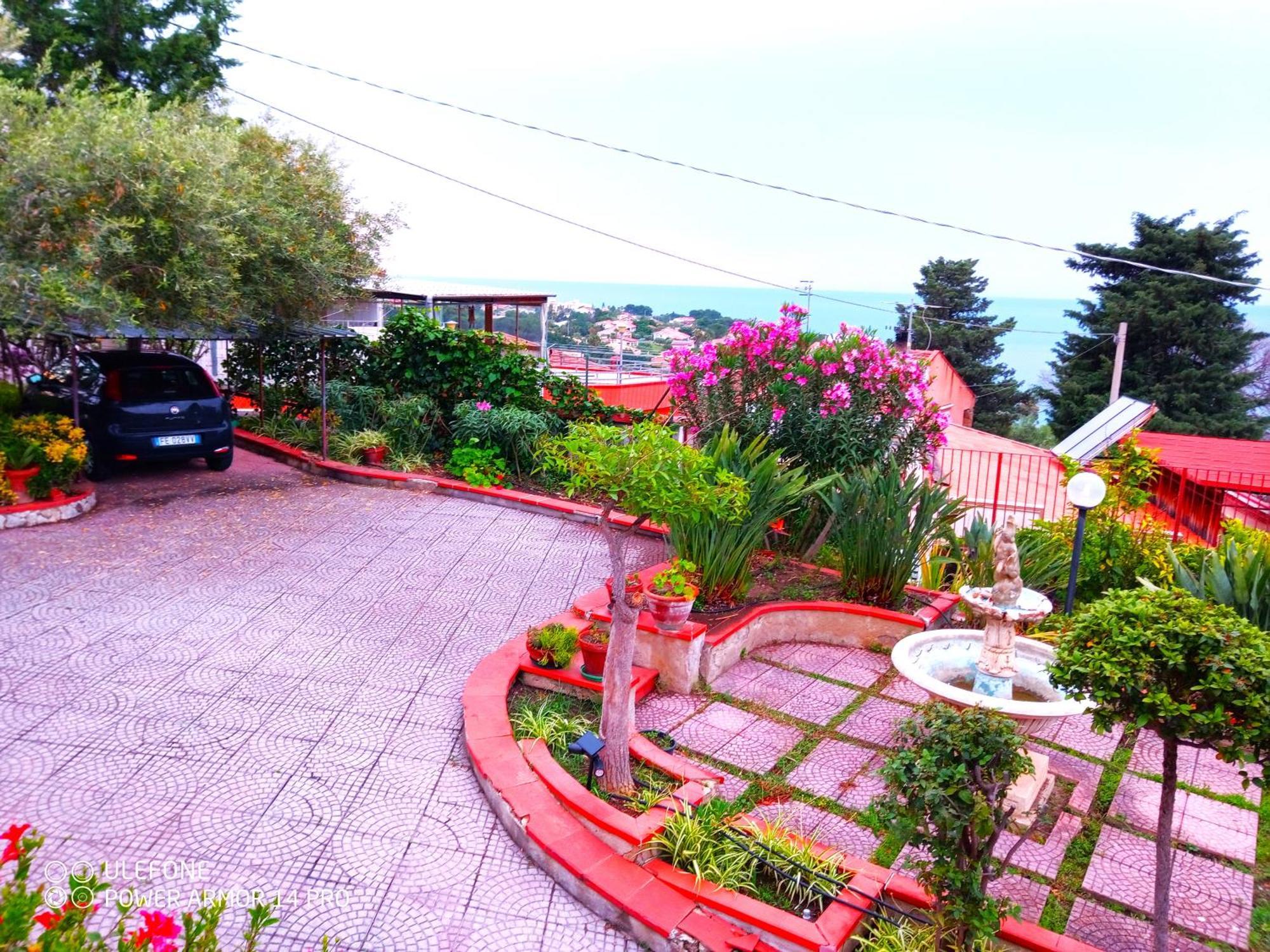 Stanza In Villa Con Giardino Vista Mare Чефалу Экстерьер фото