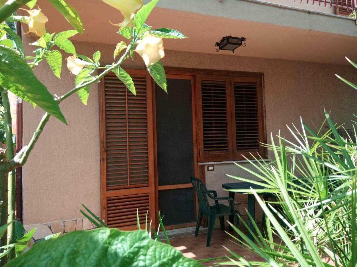 Stanza In Villa Con Giardino Vista Mare Чефалу Экстерьер фото